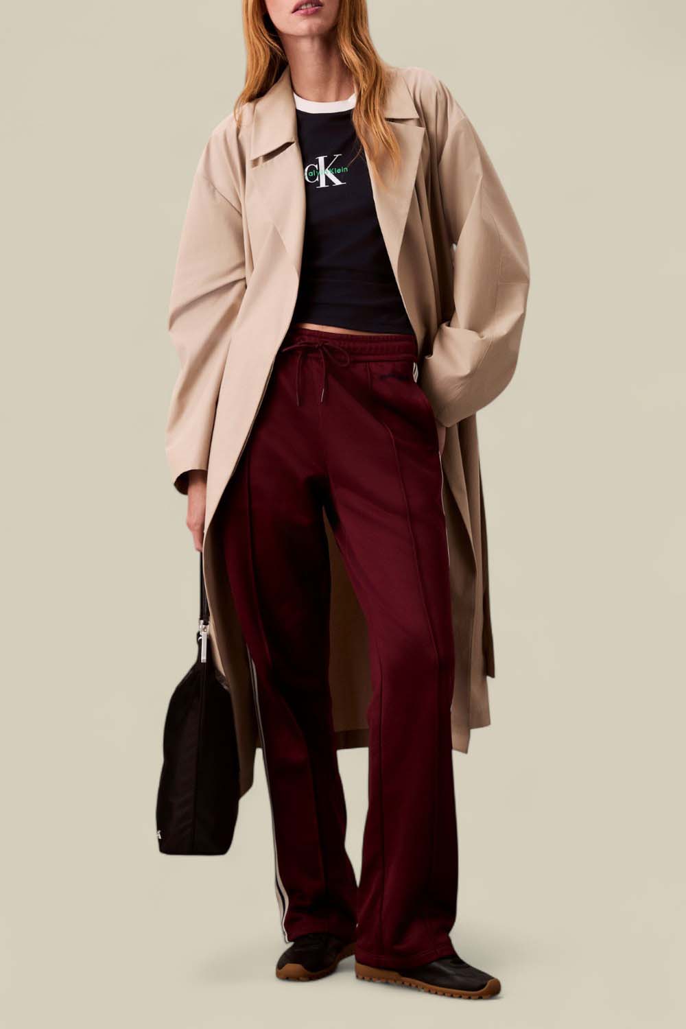 תמונת כל הלוק של מכנסי ג'וג